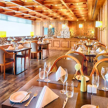 Leonardo Heidelberg Hotel 4*