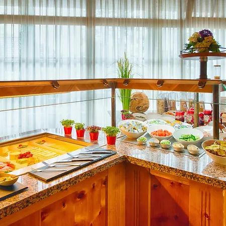 Hotel Leonardo Heidelberg 4*